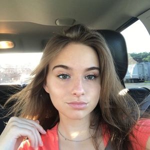 Meet your Posher, Jacquelyn